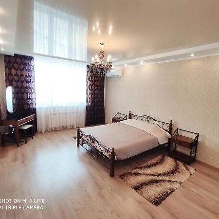 Panoramic View Lux Apartment On Metro Osokorky Kiev Ngoại thất bức ảnh